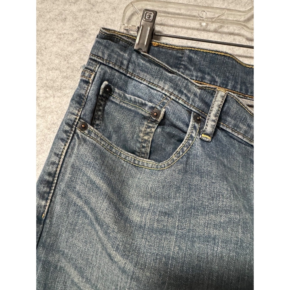 Levis 514 Mens 33x30 Medium Wash Blue Straight Leg Denim Jeans 00514-0800 - Picture 3 of 11